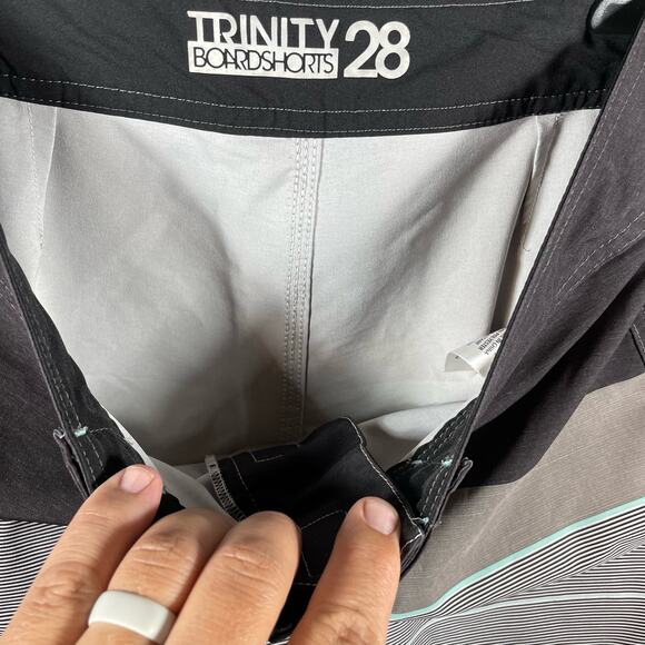 Trinity Board Shorts Men's 28 Gray Colorblock Casual Unlined Drawstring Swimwear - Picture 7 of 10